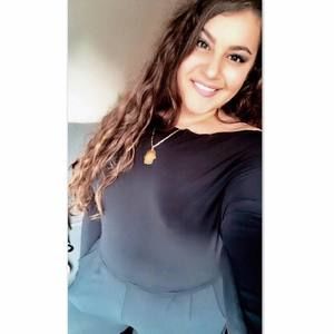 Meet your Posher, Yael